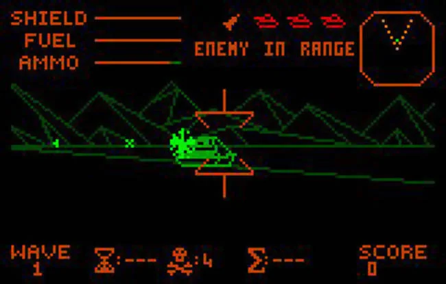 Un tanc verd queda dins la mira taronja, amb el radar a la dreta i l’avís ENEMY IN RANGE.