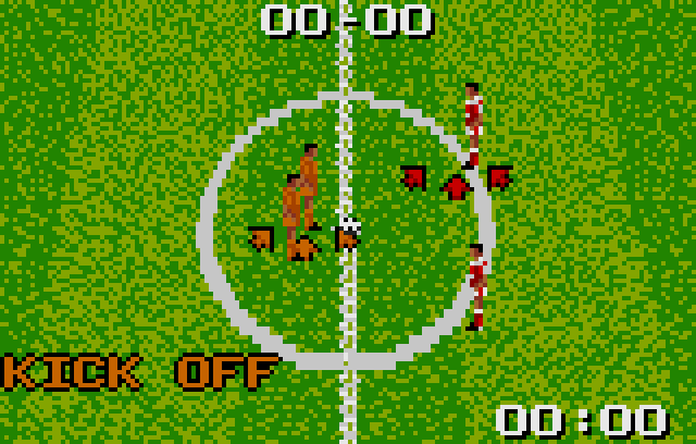 Servei inicial amb equips de vermell i taronja, fletxes sota un futbolista i marcador superior de 00-00.