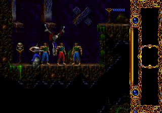 Kyle en una caverna davant de diversos personatges, amb una interfície ornamentada al lateral dret.