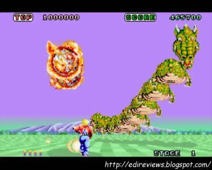 Harrier disparant contra un gran drac verd format per diversos segments.