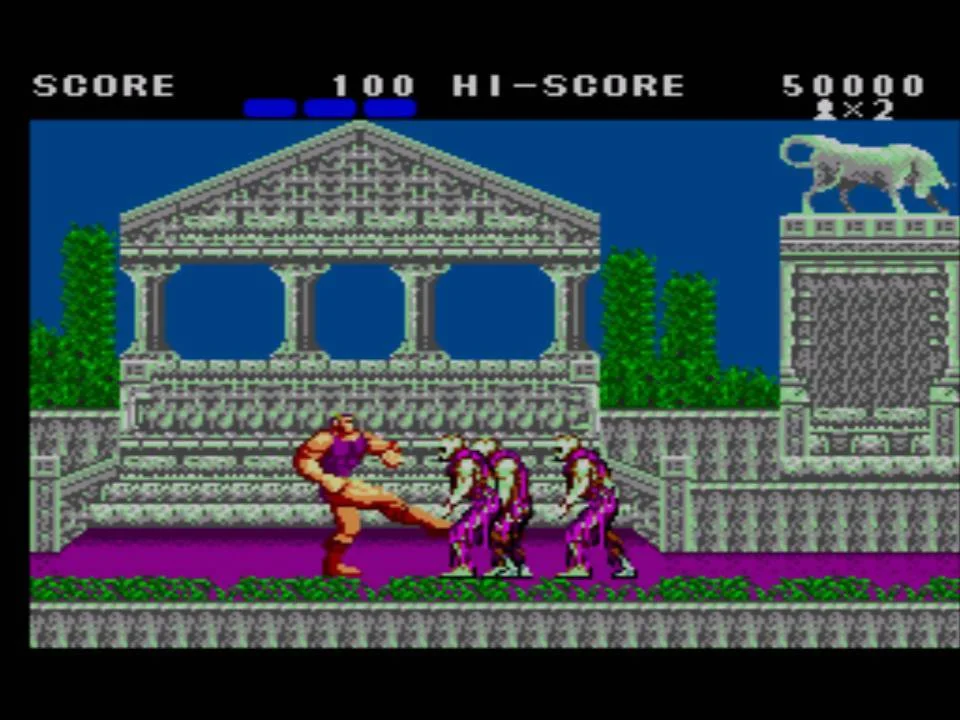 El centurió lluita contra tres enemics entre ruïnes clàssiques a Altered Beast de Master System.