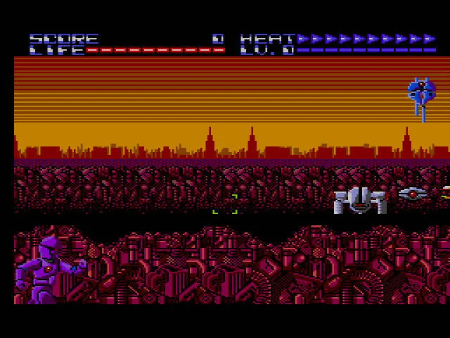 Combat d’Assault City amb una mira verda, robots i els indicadors de puntuació, vida i calor.