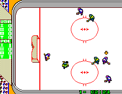 Diversos jugadors concentrats prop de la porteria esquerra durant una jugada de Great Ice Hockey.