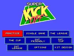 Menú principal de Super Kick-Off amb les modalitats de partit, lliga, copa, pràctica i configuració.