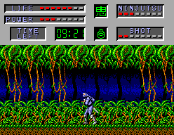 Joe Musashi travessant una jungla densa durant la quarta ronda.