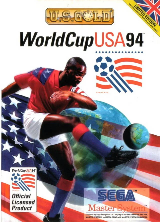 Portada europea de World Cup USA '94 per a Sega Master System, amb un futbolista davant la bandera dels Estats Units.